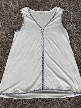 Max Studio White Tank Top with Blue Trim